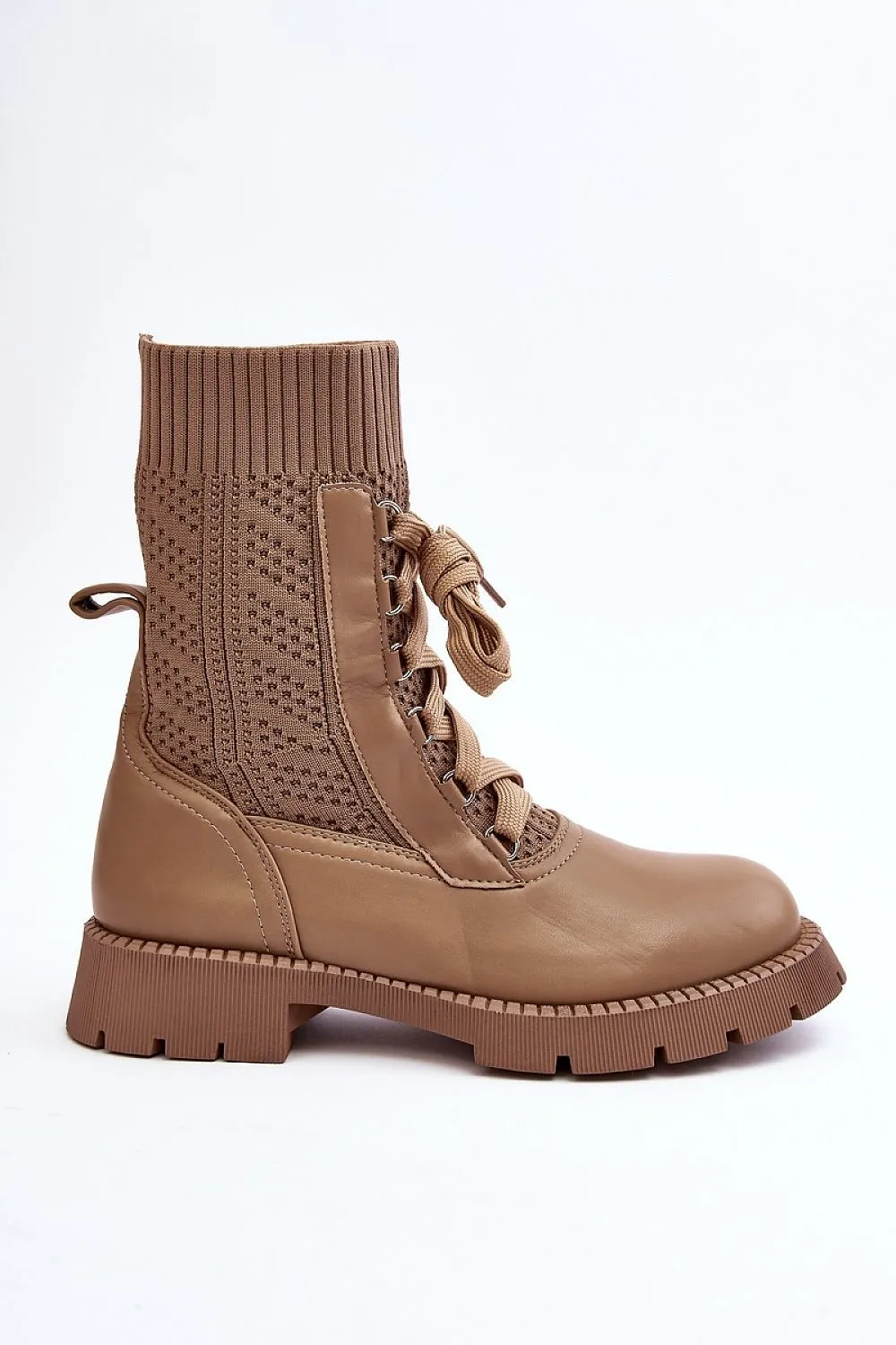 Boots model 189854 Step in style